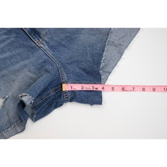 NWT Hollister Ultra High Rise Vintage Relaxed Mom Short Distressed Denim 17 - Picture 15 of 15